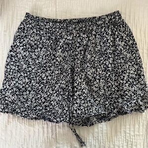 Sienna Sky Black & White Floral Pull-On Skort Shorts